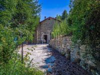 Attivit&agrave; / Licenza in vendita a Gignod(AO)