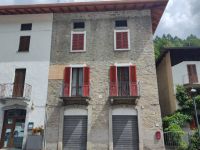 Attivit&agrave; / Licenza in vendita a Ponte di Legno(BS)