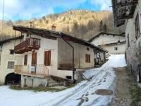 Rustico / Casale in vendita a Casteldelfino(CN)