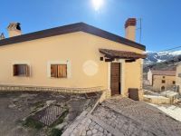Casa indipendente in vendita a Rocca di Cambio(AQ)