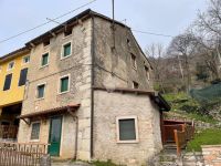 Casa indipendente in vendita a Lusiana Conco(VI)