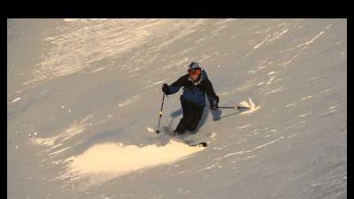 Hcf: telemark skiing on the razorback out from mt hotham, victoria australia - jwong