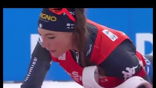 Last loop battle ! biathlon world cup 2016 (stage 6) - women's 10km pursuit race
