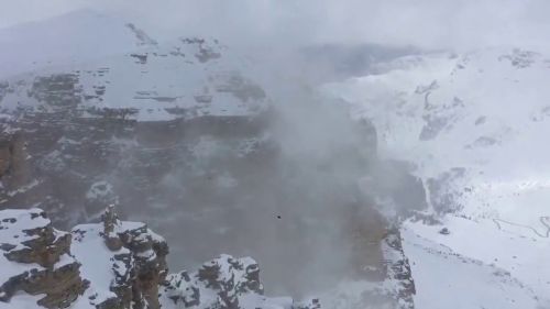 Fixations snowboard classiques montées en burton ics