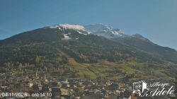 Bormio centro con La pista Stelvio