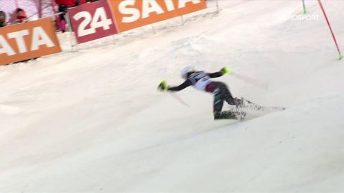 Vera tschurtschenthaler a zagabria perde lo sci esterno in curva