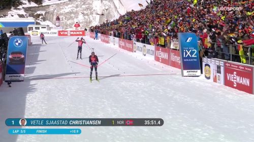 Christiansen favoloso, dale marziano sugli sci: rivivi finale folle nella mass start maschile