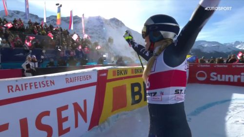 Lindsey vonn leggendaria in discesa, trionfa a sankt moritz a 41 anni, il video