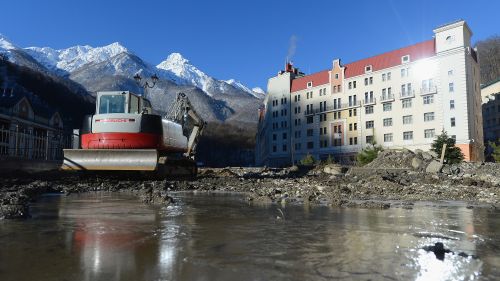 Sochi sott'acqua, ma gli impianti olimpici sono salvi