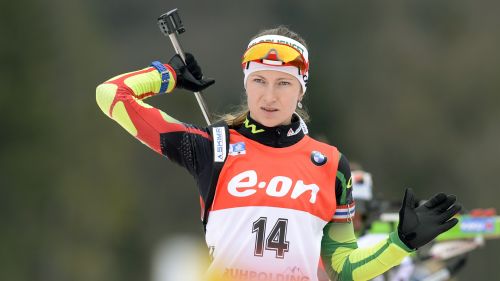 Darya Domracheva domina la mass start di Ruhpolding ed eguaglia Magdalena Neuner
