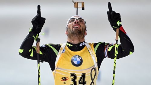 Martin Fourcade sempre più nella leggenda del biathlon, suo l'oro iridato nella venti km