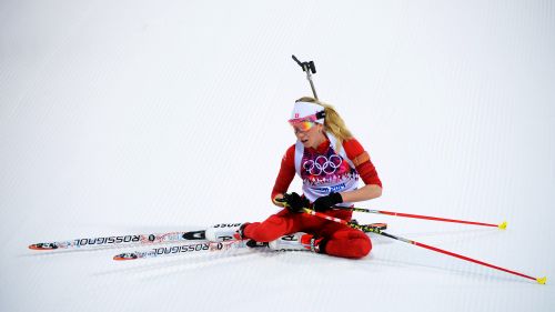 Benjamin Weger ed Elisa Gasparin saltano Pokljuka