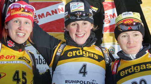 Sandrine Bailly 'brucia' Kati Wilhelm nel giorno dell'esordio di Magdalena Neuner