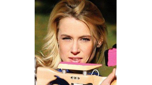 Barbora Tomesova appende sci e carabina al chiodo