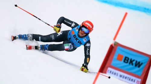 Marusa Ferk apre il superg valido per la seconda combinata di Crans Montana. Numero 7 Holdener, 9 Brignone. Assente Vonn