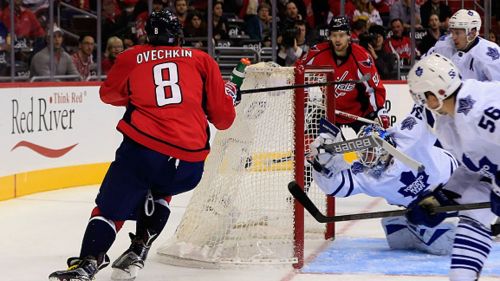 Il goal 483 di ovechkin in nhl