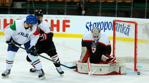 Japan vs. italy - 2016 iihf ice hockey world championship division i group a