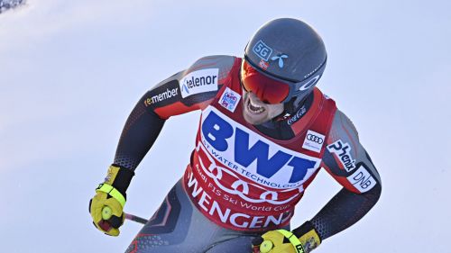 Swatch presenta tre nuovi orologi in sette colori per Beijing 2022