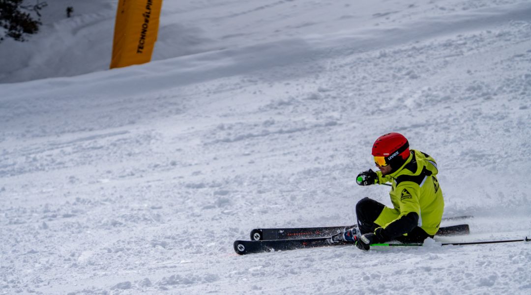 Alex Favaro al test di Blizzard Thunderbird R15 Plus (2025)