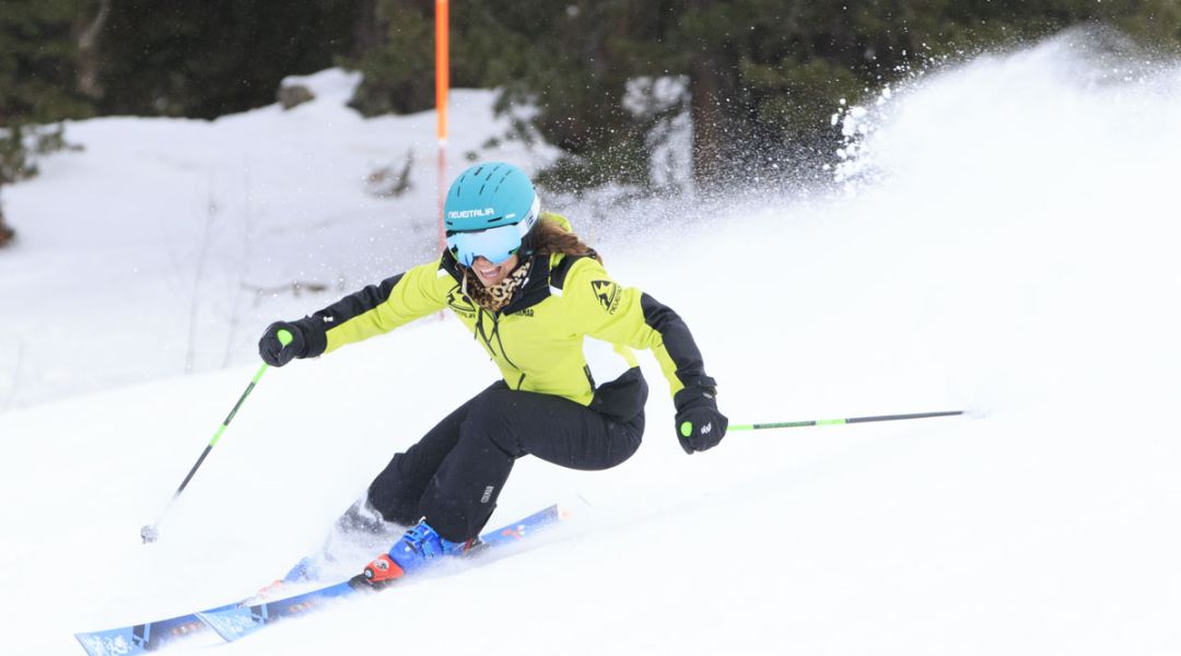 Laura Jardi al test di Dynastar Speed Omeglass Master SL R22 (2025)