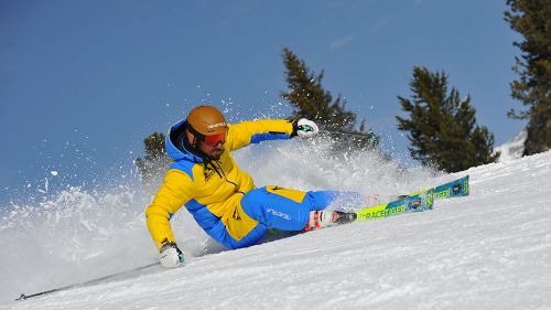 Max Novena al test di Volkl Racetiger SL Pro (2019)